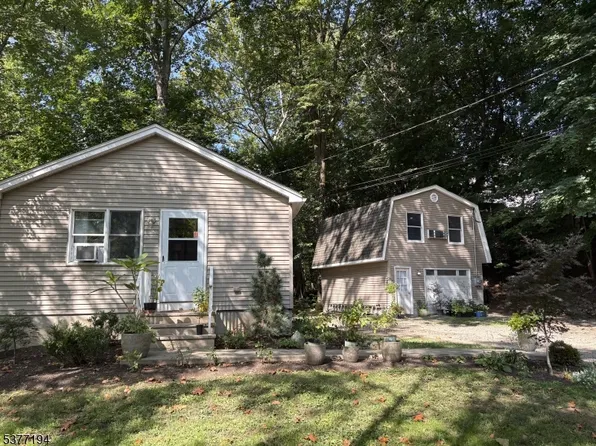 173 Main St, Glen Gardner Boro, NJ 08826