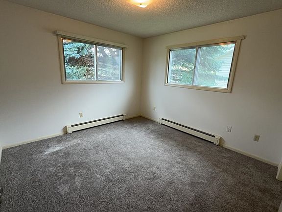 5th image of 1025 Aspen Dr