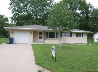 1355 Thorne St, Syracuse, NE 68446