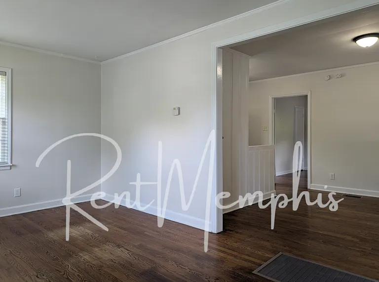72 S Larchmont Dr — Photo 1