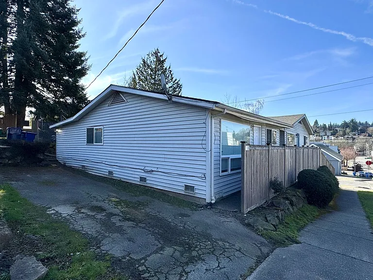 4102 38th Ave S — Photo 14