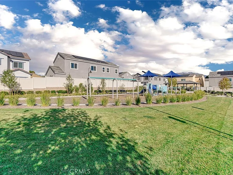 31969 Monet Pl — Photo 38
