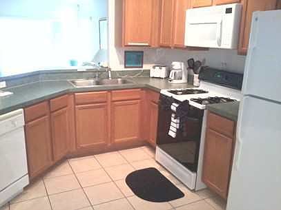 SCZ3P457SC-kitchen-area