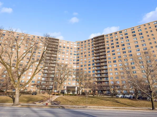 7033 N Kedzie Ave APT 908, Chicago, IL 60645