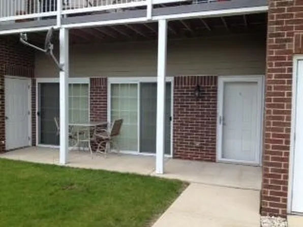 6865 99th Pl #7-11, Pleasant Prairie, WI 53158