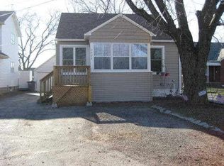 5333 E Dunbar Rd, Monroe, MI 48161