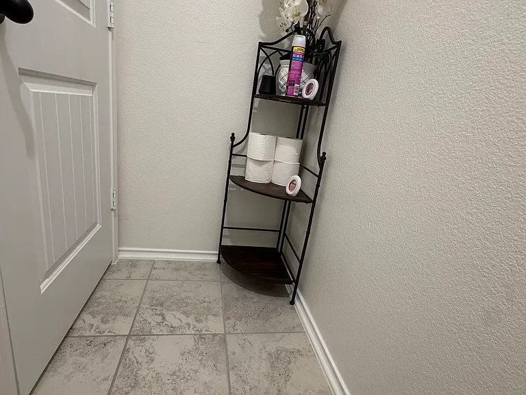 405 Los Cobos Ln — Photo 20