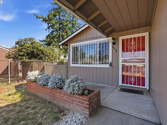 5th image of 6518 SE 93rd Ave