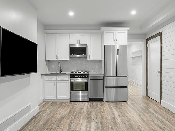 4th image of 14 N Chatsworth Ave APT 1D