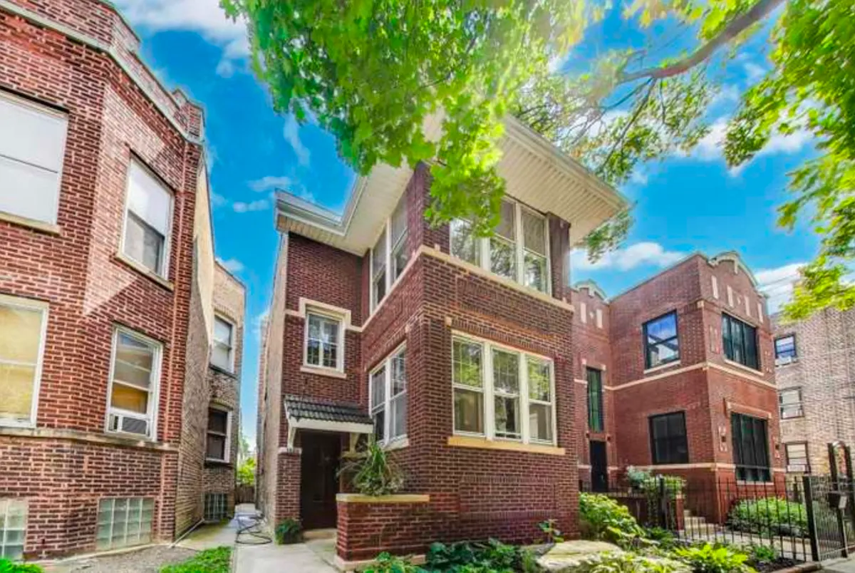 Photo 2 of 19 - 3619 N Claremont Ave #1 - Chicago, IL Building Photo - 3619 N Claremont Ave #1