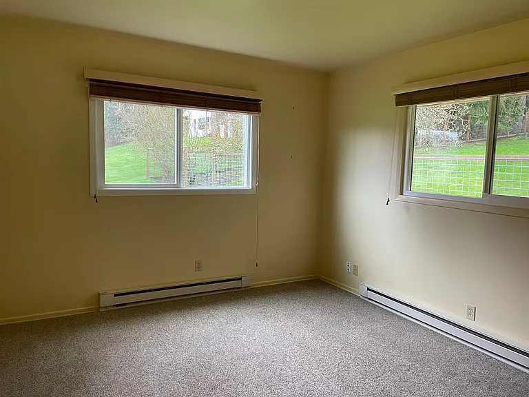870 Greentree Dr — Photo 12