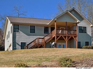 234 Hamlet Park Dr, Clyde, NC 28721