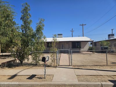 4761 S 13th Ave, Tucson, AZ, 85714