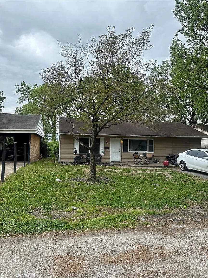 20 Agnes Dr photo 1
