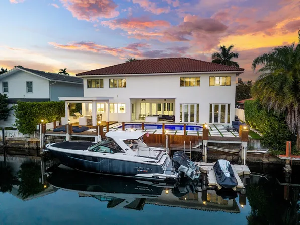 16430 NE 30th Avenue, North Miami Beach, FL 33160