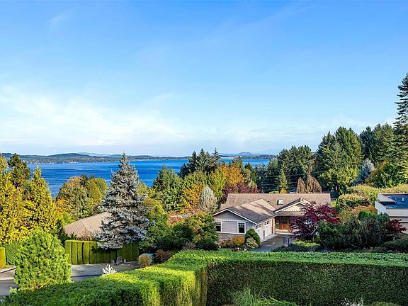 3rd image of 2446 Liggett Rd