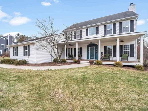 N56W33191 Ivy LANE, Nashotah, WI 53058