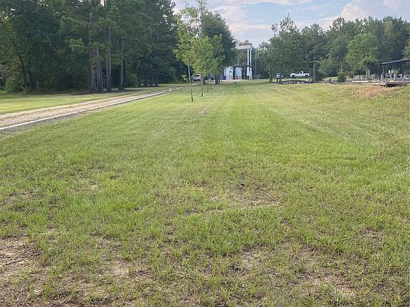 5th image of 719 Turkey Creek Dr
