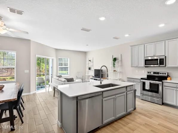 469 ALBANY BAY Boulevard, St. Johns, FL 32259