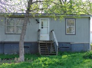 201 N Forest St, Jamesport, MO 64648