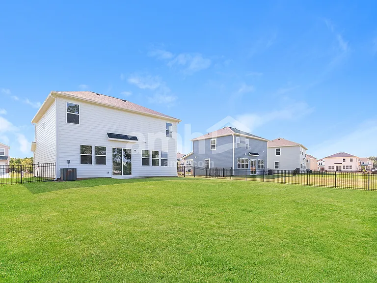 4040 Williams Road Ext — Photo 15