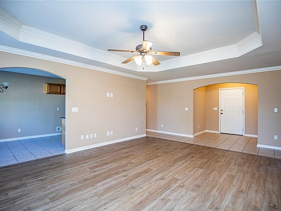 4th image of 501 Dassero Ct