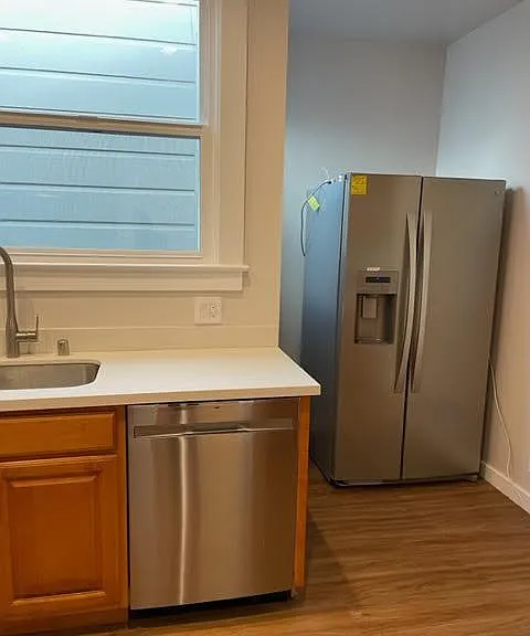 146 Ashton Ave — Photo 8