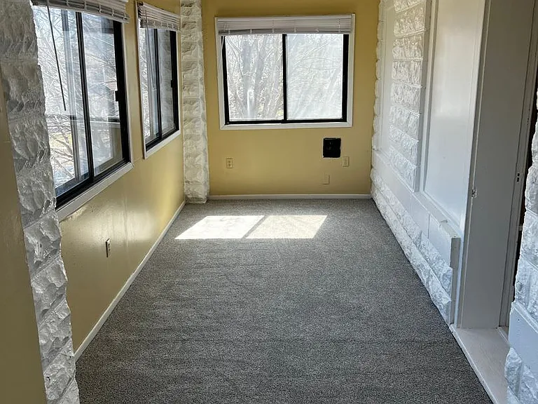 467 Herschel St. — Photo 10