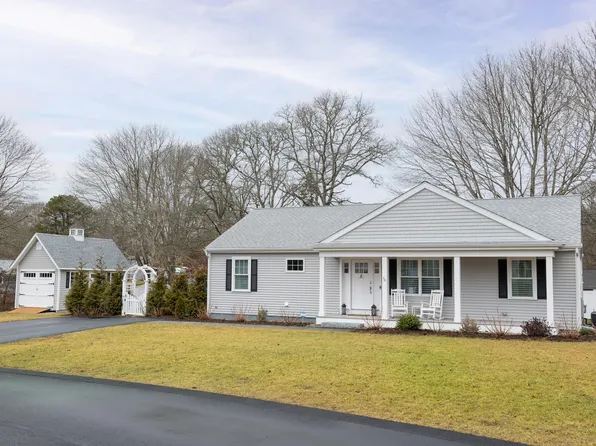 70 Broken Bow Lane, East Falmouth, MA 02536