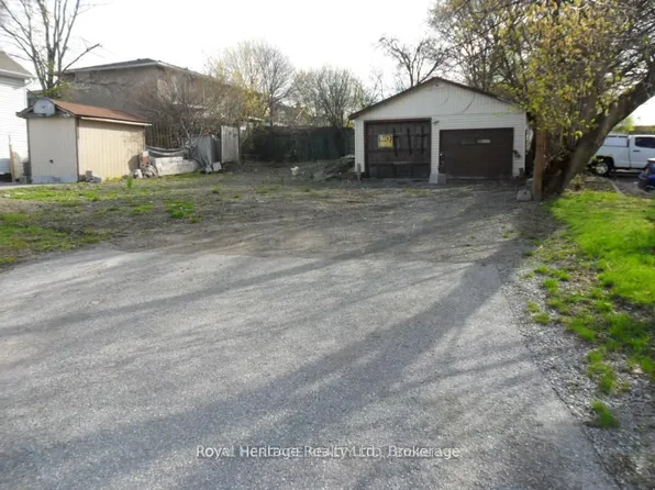 367 Centre St S, Oshawa, ON L1H 4B6