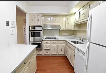 Rented by New York Realty Minimax Inc