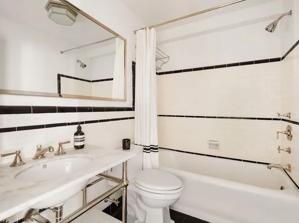 320 Central Park West image 8 of 8