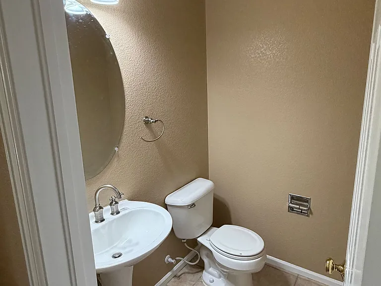 Bathroom - main floor