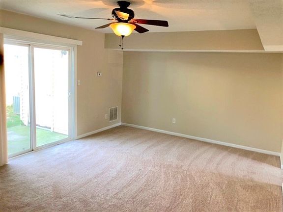 5th image of 7 Sparrow Ct