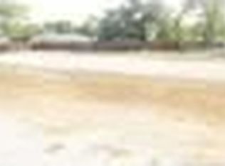 921 E Pearl St, La Grange, TX 78945