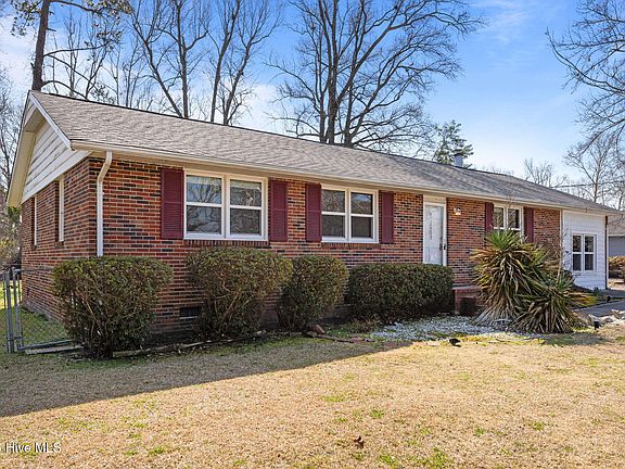 5th image of 2909 Northwoods Drive