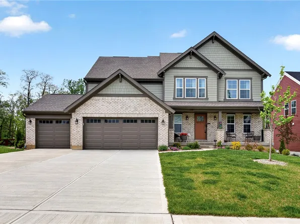 1593 Bur Oak Dr, Bellbrook, OH 45305