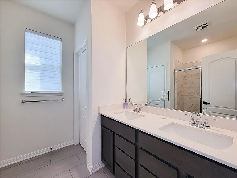8214 Leisure Point Dr — Photo 21