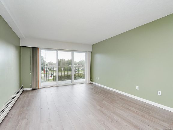 4th image of 1680 Poplar Ave #120