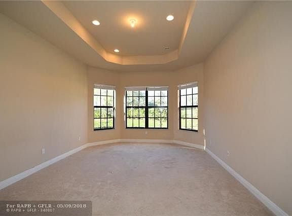 4th image of 8971 Lakeview Pl