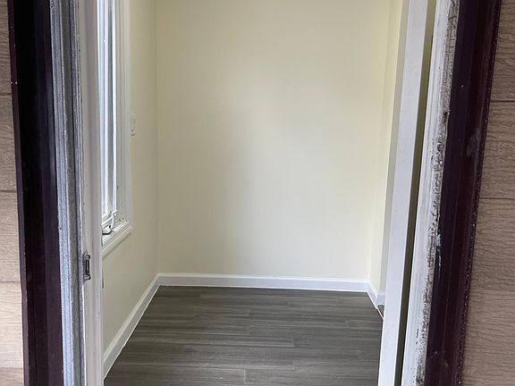 5th image of 2110 150th St #1B