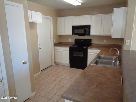 3rd image of 12212 W Scotts Dr