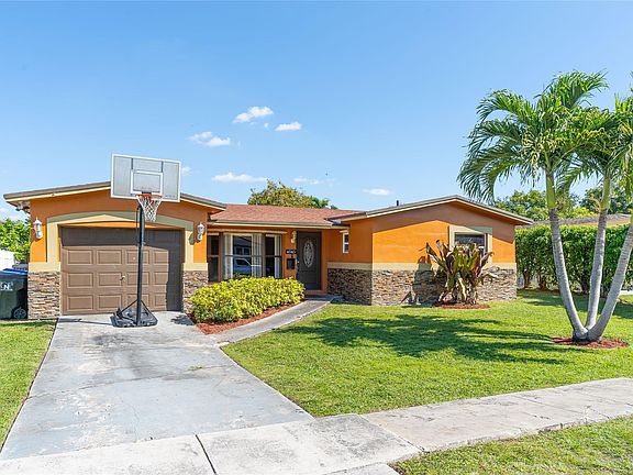 3rd image of 6565 SW 8th Place