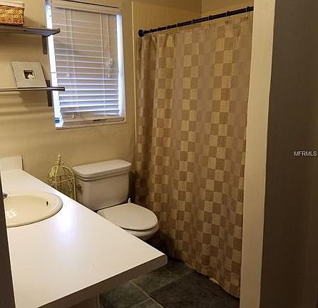 5th image of 3193 Oak View Dr