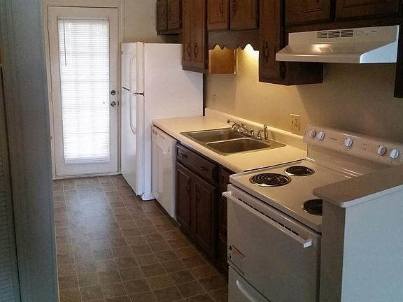 4th image of 230-89 Lanier Dr