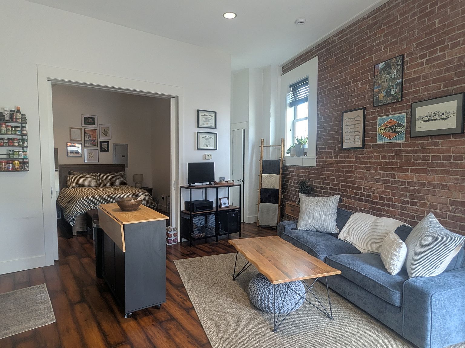 5147 Holmes St APT 1F, Pittsburgh, PA 15201 | Zillow