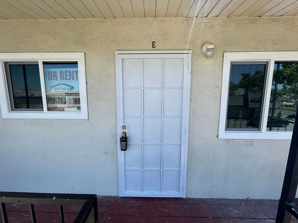 1st image of 14428 Hawthorne Blvd APT E