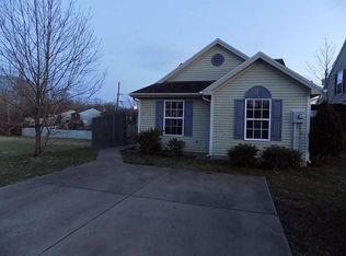 4301 Shadwell Dr, Evansville, IN 47715
