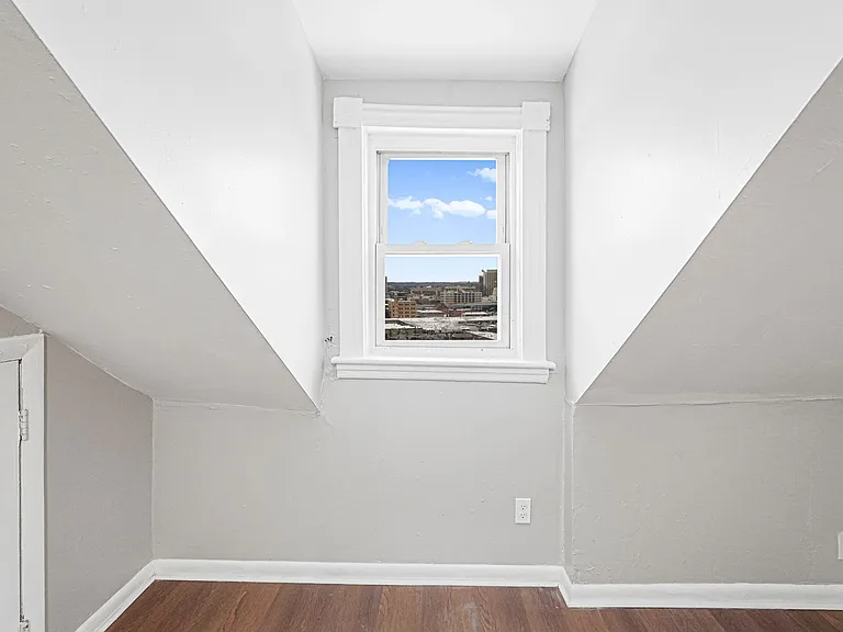39 Wall St — Photo 20