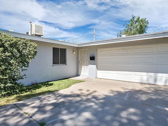 3rd image of 2314 E Claire Dr